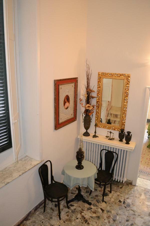 Le Signorine B&B Lecce Exterior foto
