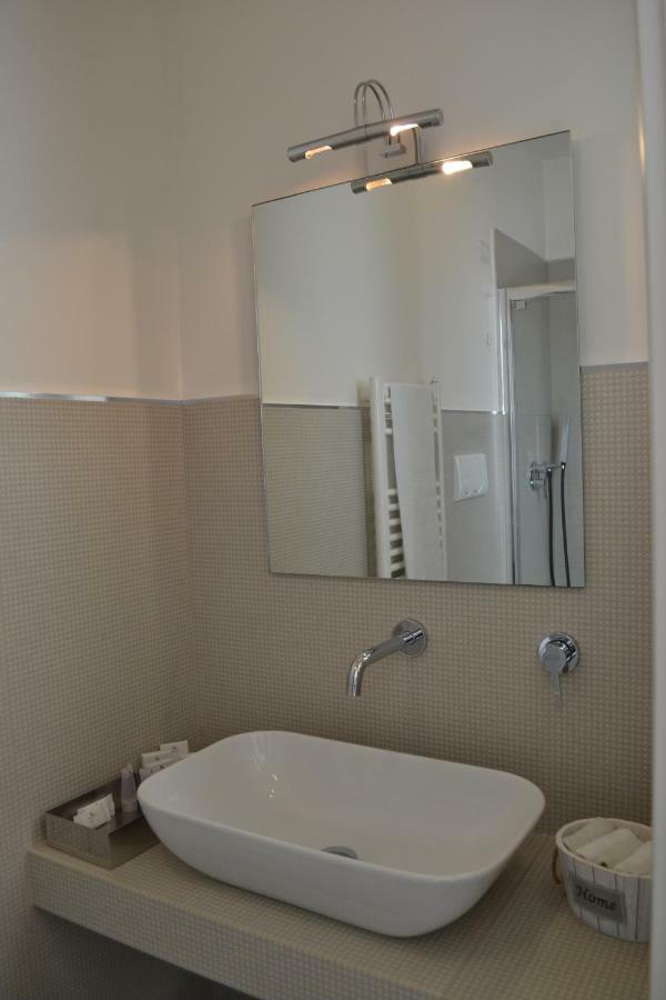 Le Signorine B&B Lecce Exterior foto