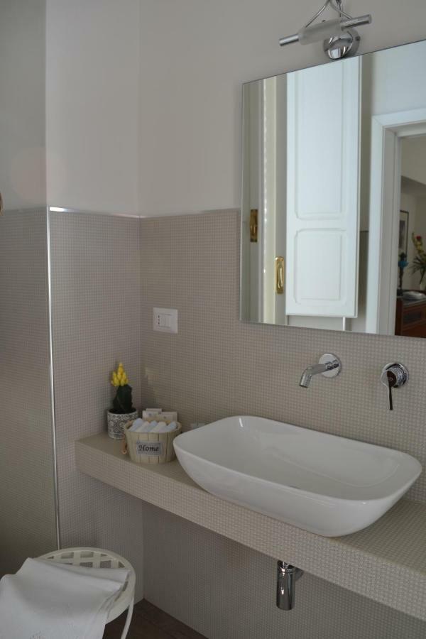 Le Signorine B&B Lecce Exterior foto